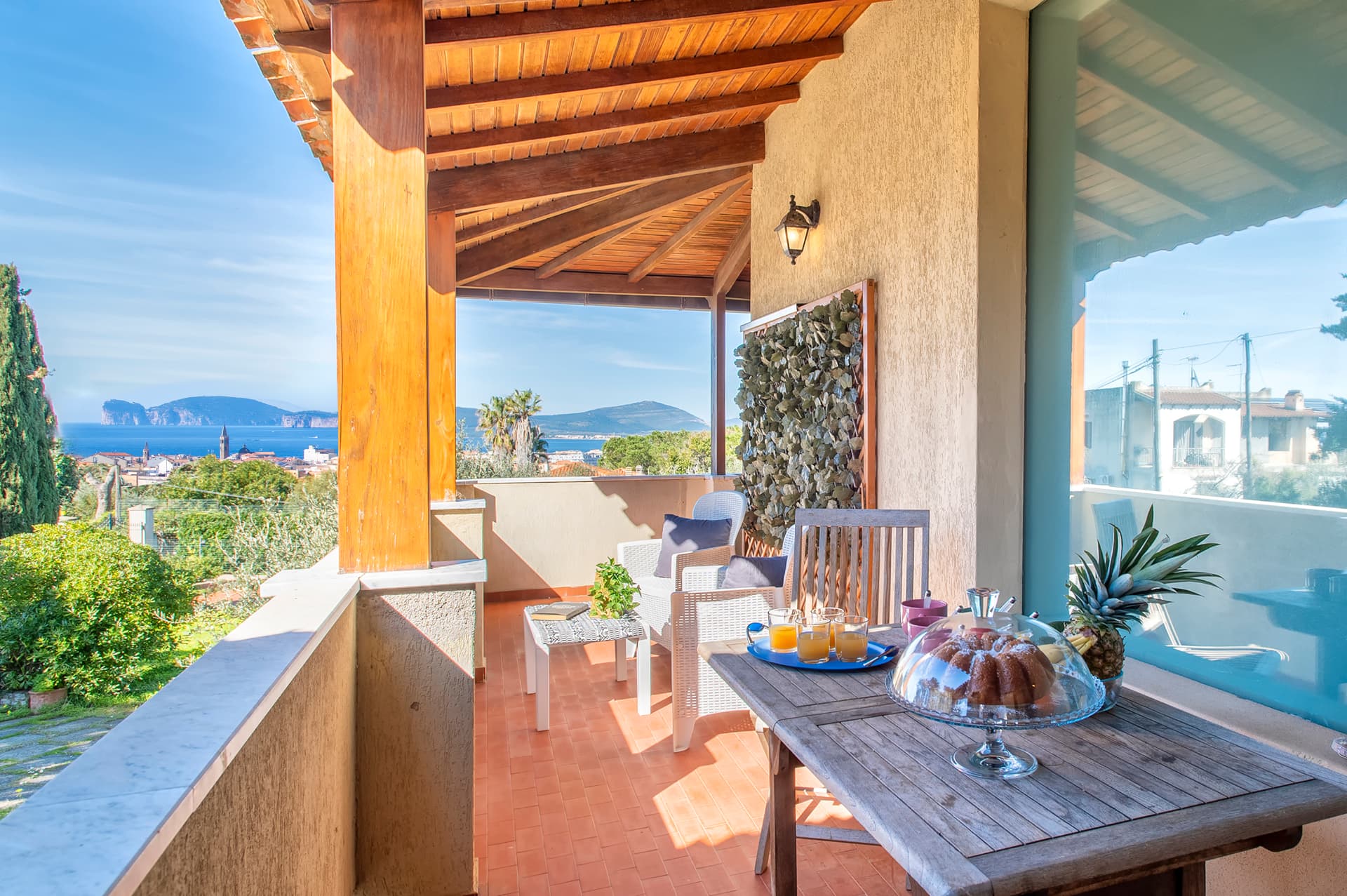 La veranda panoramica di Villa Contessa sul mare